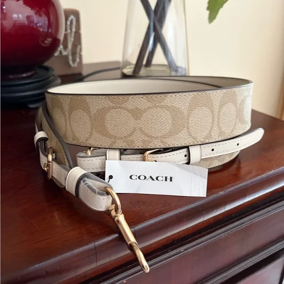 NWT Coach Signature adjustable guitar strap in Light Khaki/Chalk - Picture 1 of 9
